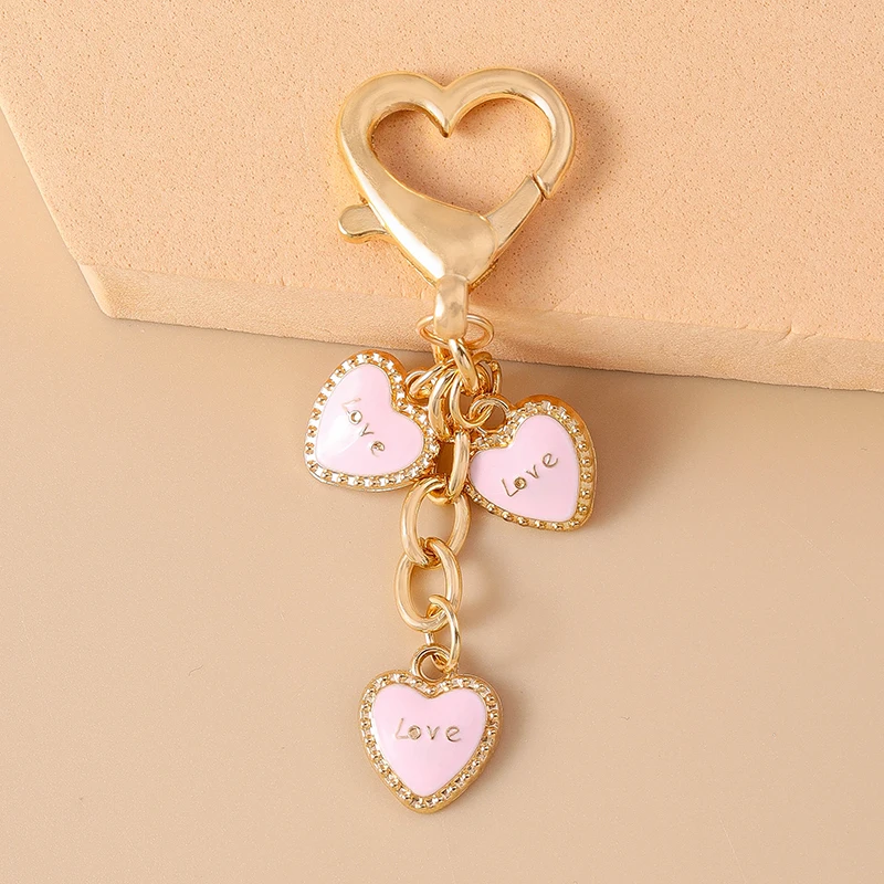 Niedlicher Schlüsselanhänger in Herzform, ein ideales Geschenk für Frauen und Männer, als Souvenir, für Autoschlüssel oder Handtaschen, zum Selbergestalten von Schmuck und als Accessoire. – Detail 7