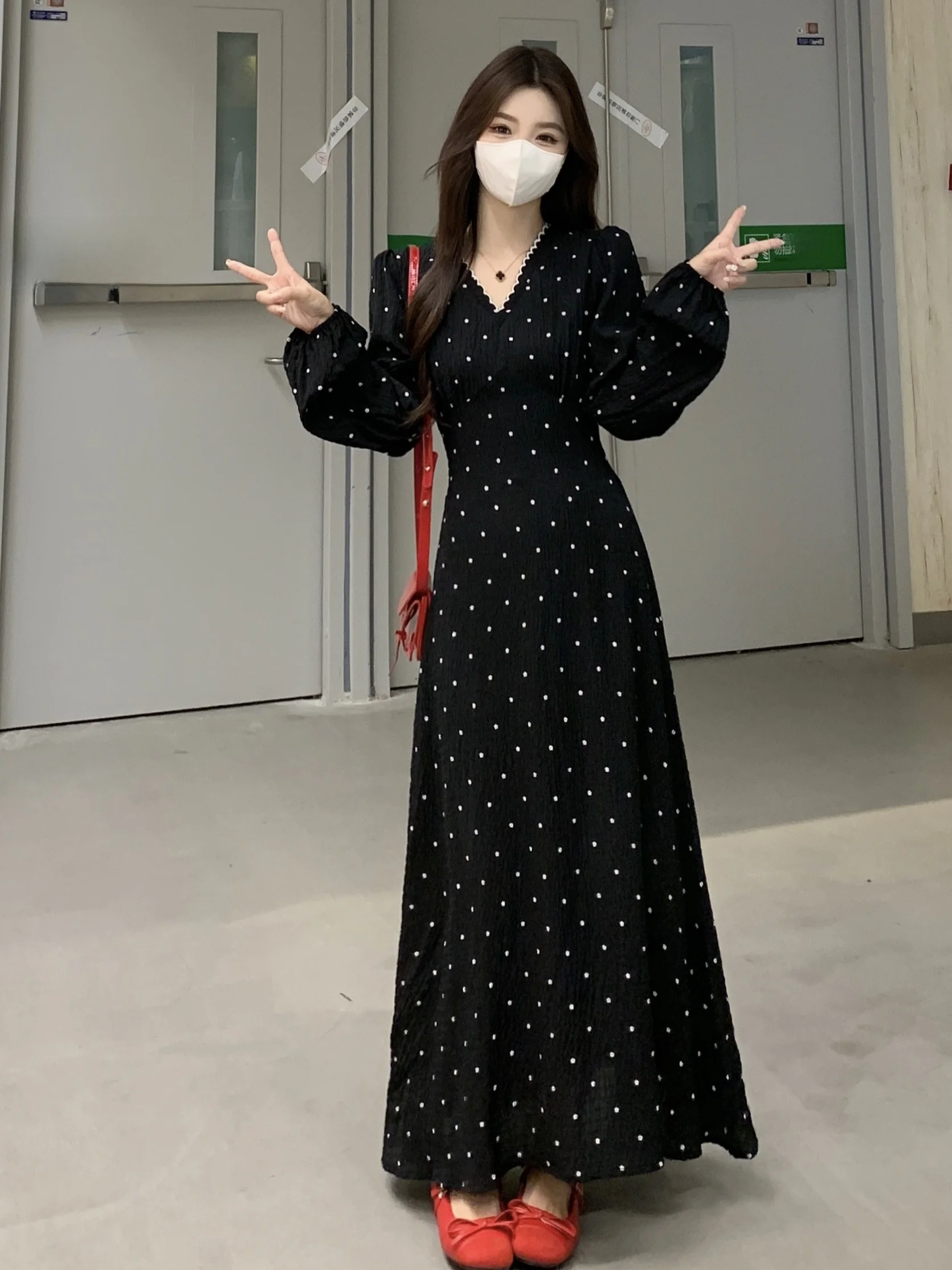 

plus Size Long Sleeve V-Neck Hepburn Style Dress Slimming Waist Design Autumn New Arrival Little Black Dress A-Line Skirt