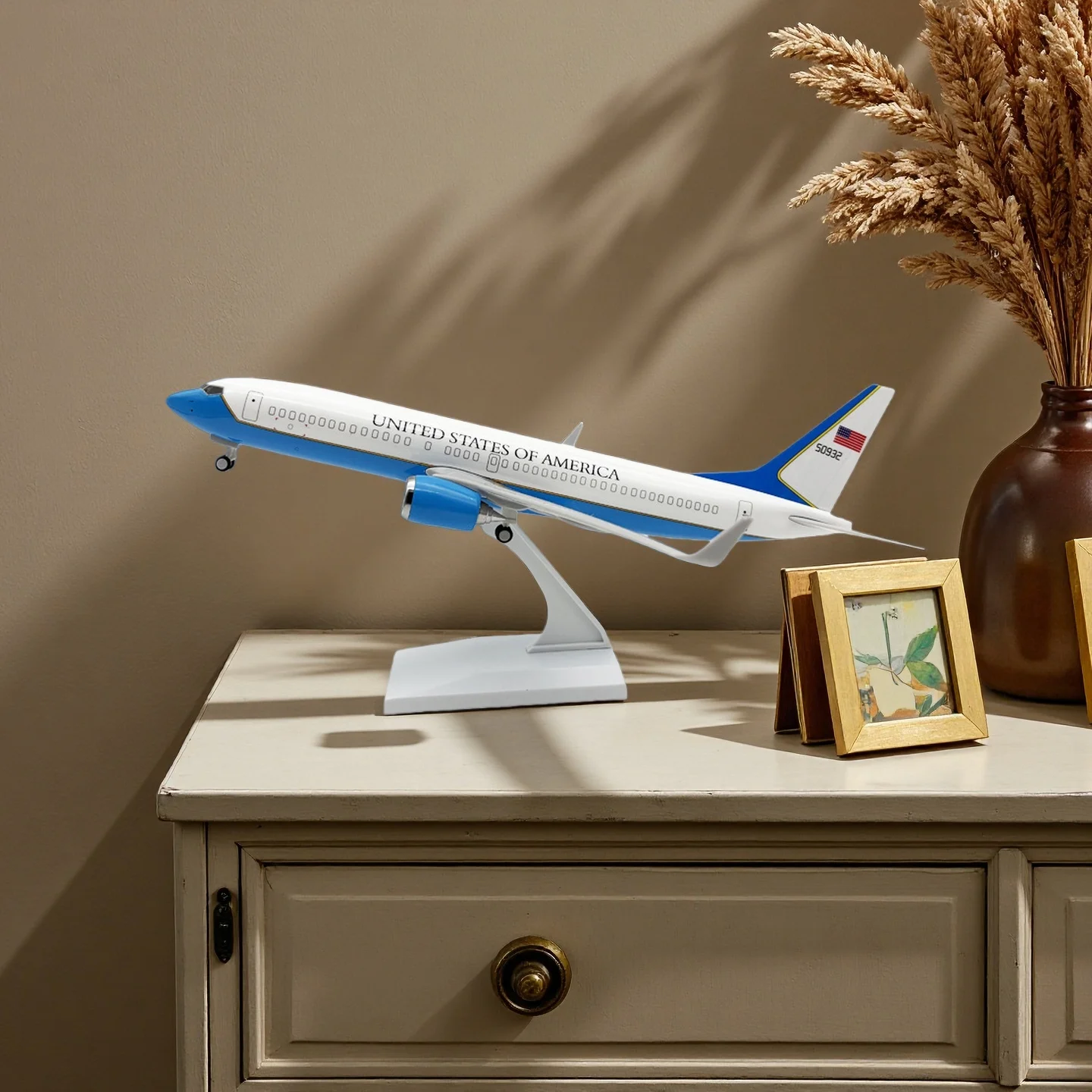 

Scale 1/130 Model Planes 30CM B737 Air Force One Airways Aviation Model Airplanes Home Desktop Decoration Collections And Displa