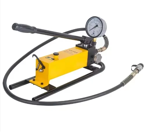 

CP-700B/CP-700D Hydraulic Hand Pump With Pressure Gauge Manual hydraulic pump Portable Ultra-High Pressure Pump 1.5L 1 Pcs