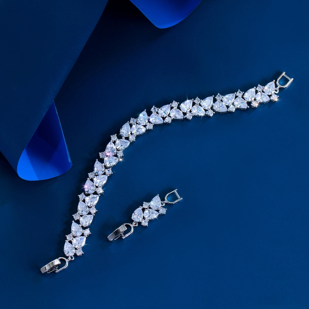 CWWZircons Glänzender Afrikanischer Zirkon Dubai Vergoldetes Verlobungs- und Hochzeits-Brautarmband Schmuckzubehör für Frauen Großhandel S0171 – Detail 5