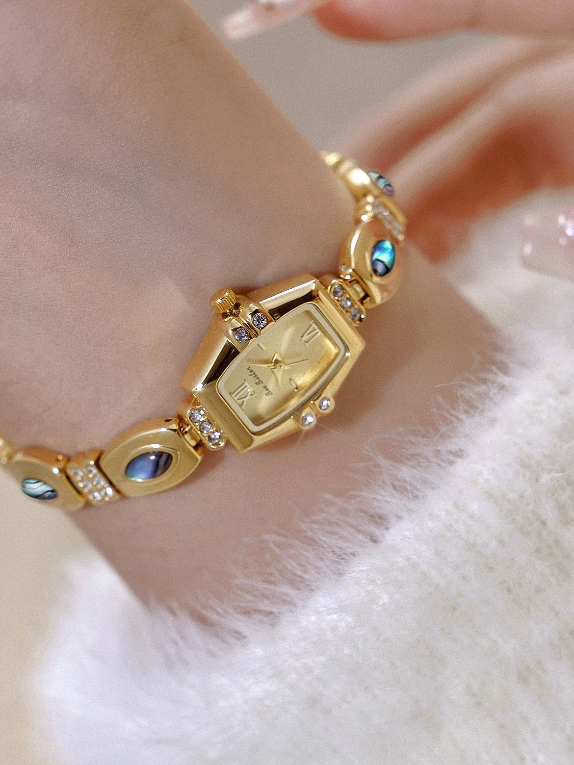 

Original ladieswatchFrench retro design highend watch fashion luxury temperament ladies watch birthday gift woman gift for women