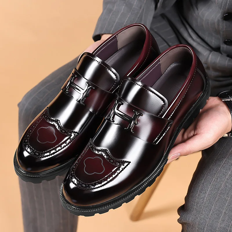 Men‘s Oxford Brogues Matte Embossed Leather Two-Tone Burnished Slip-On Casual Dress Shoes Breathable Comfort 2026 Wedding Shoes