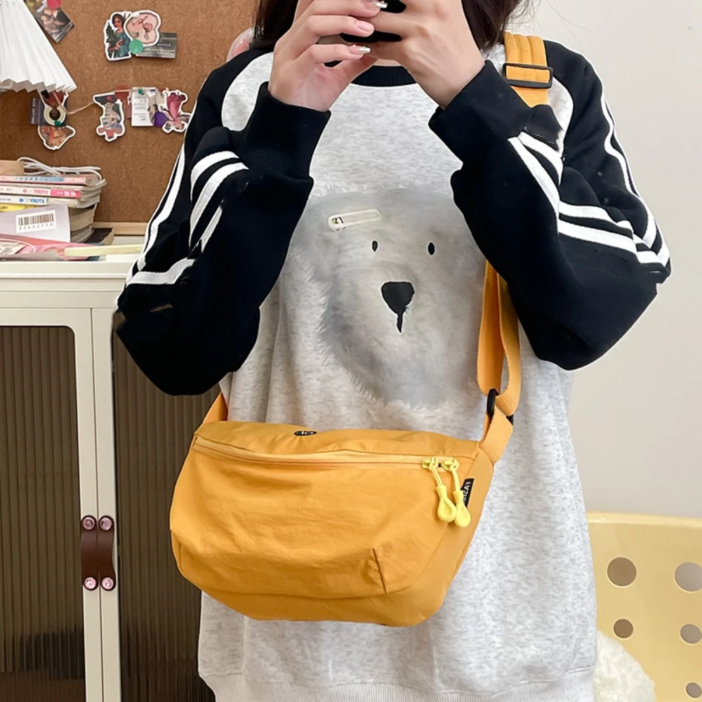 Fashion Korean Style Nylon Shoulder Bag Sports All-match Stripe Underarm Bag Simple Large Capacity Half Moon Bags Women