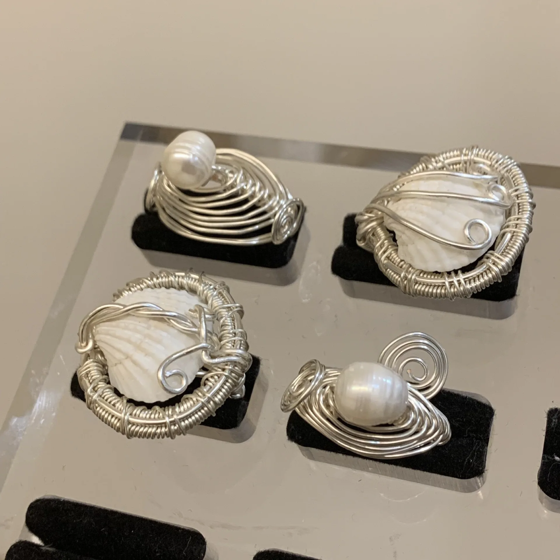 HUANZHI INS Ocean Wind Natural Shell Conch Banquet Tourism Birthday Entwined Metal Thread Opening Women's Jewelry Handmade Ring