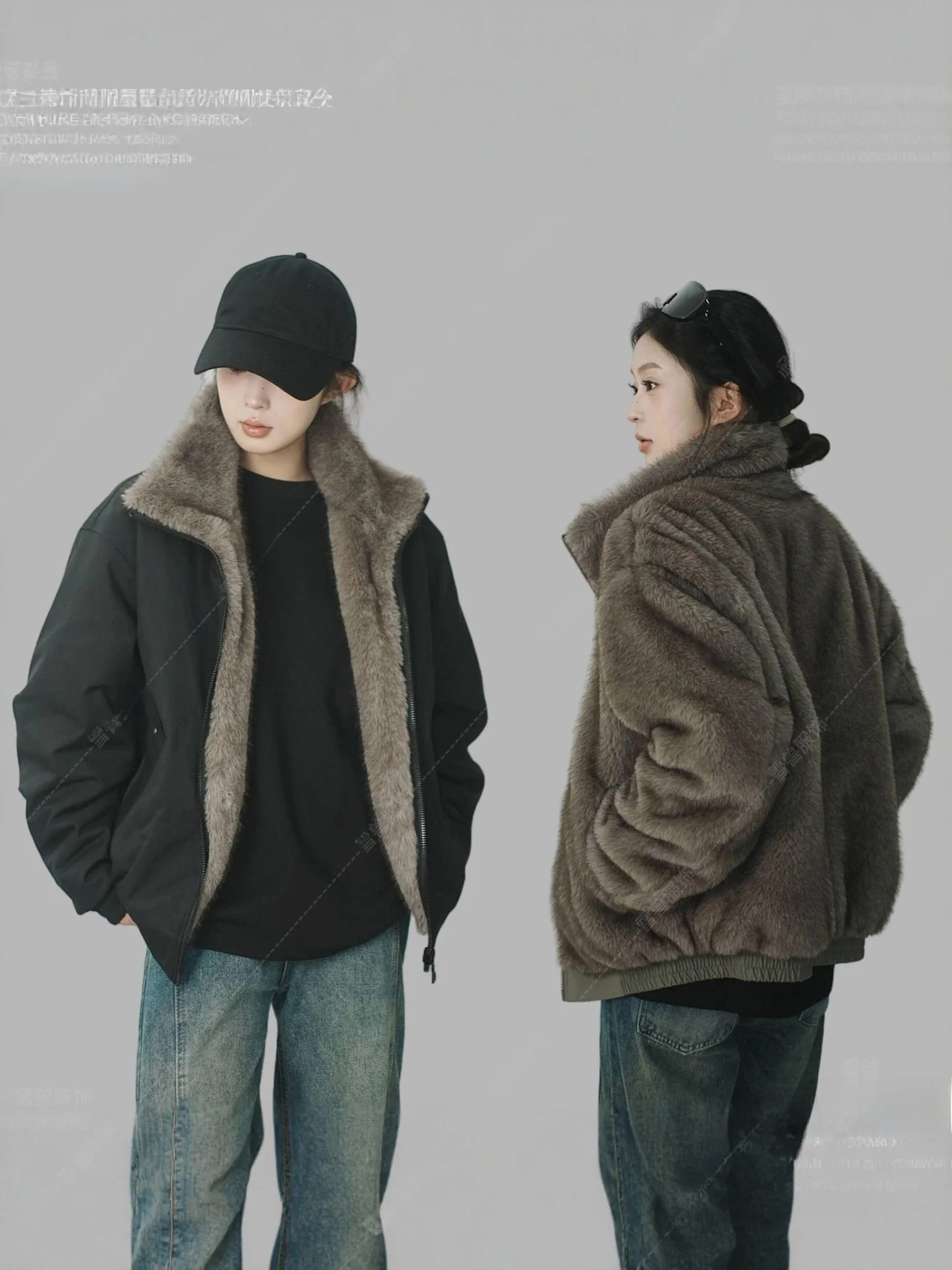 

Мужское пальто в стиле ретро из состаренного хлопка, свободного кроя, с деконструктированным воротником-стойкой и меховым воротником, создающее ощущение роскоши