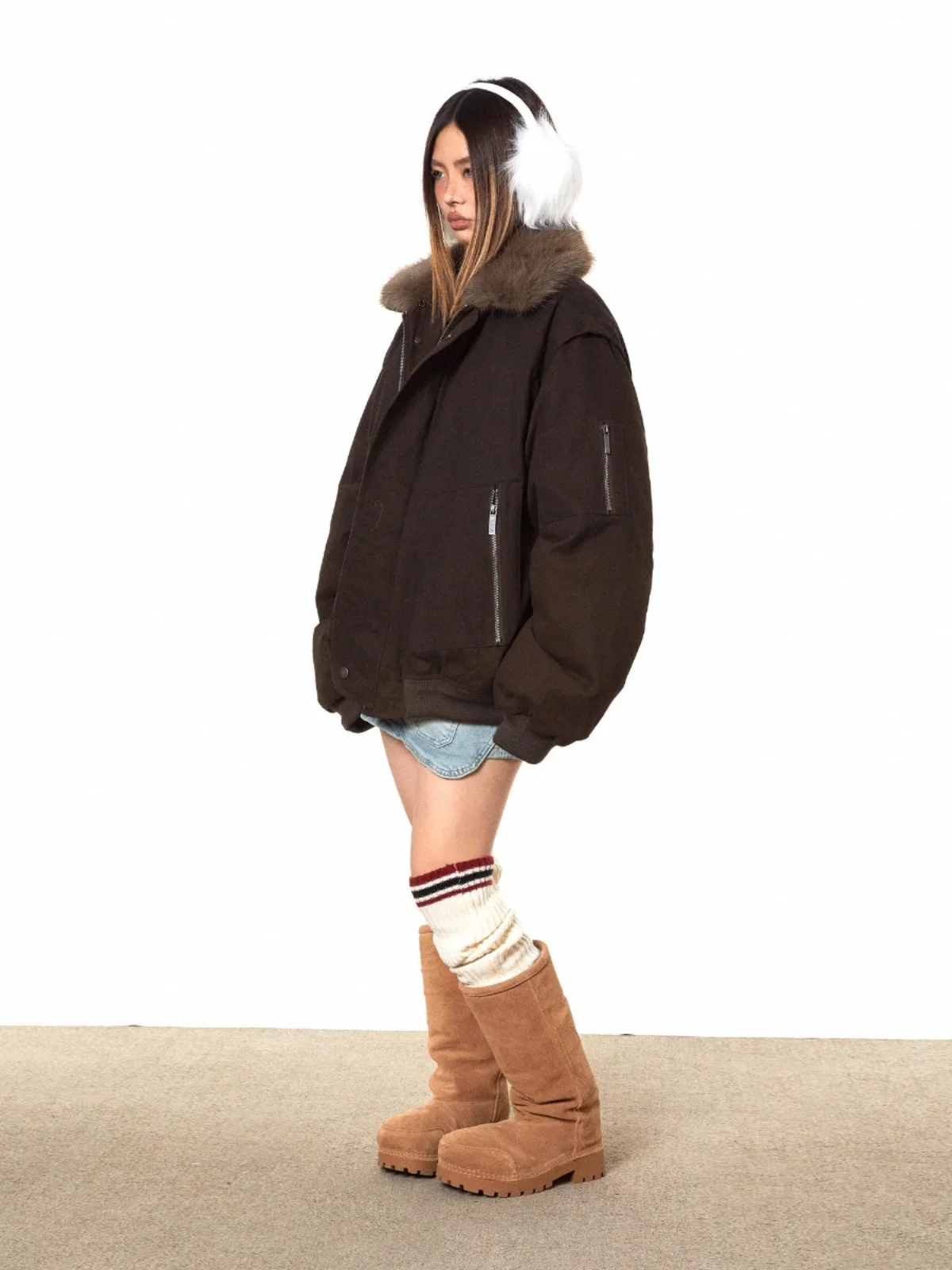 高品質アメリカンスレパーカダウンジャケット、大きなファー襟付き、取り外し可能なスタンドカラー、暖かいコットン生地のレディースコート