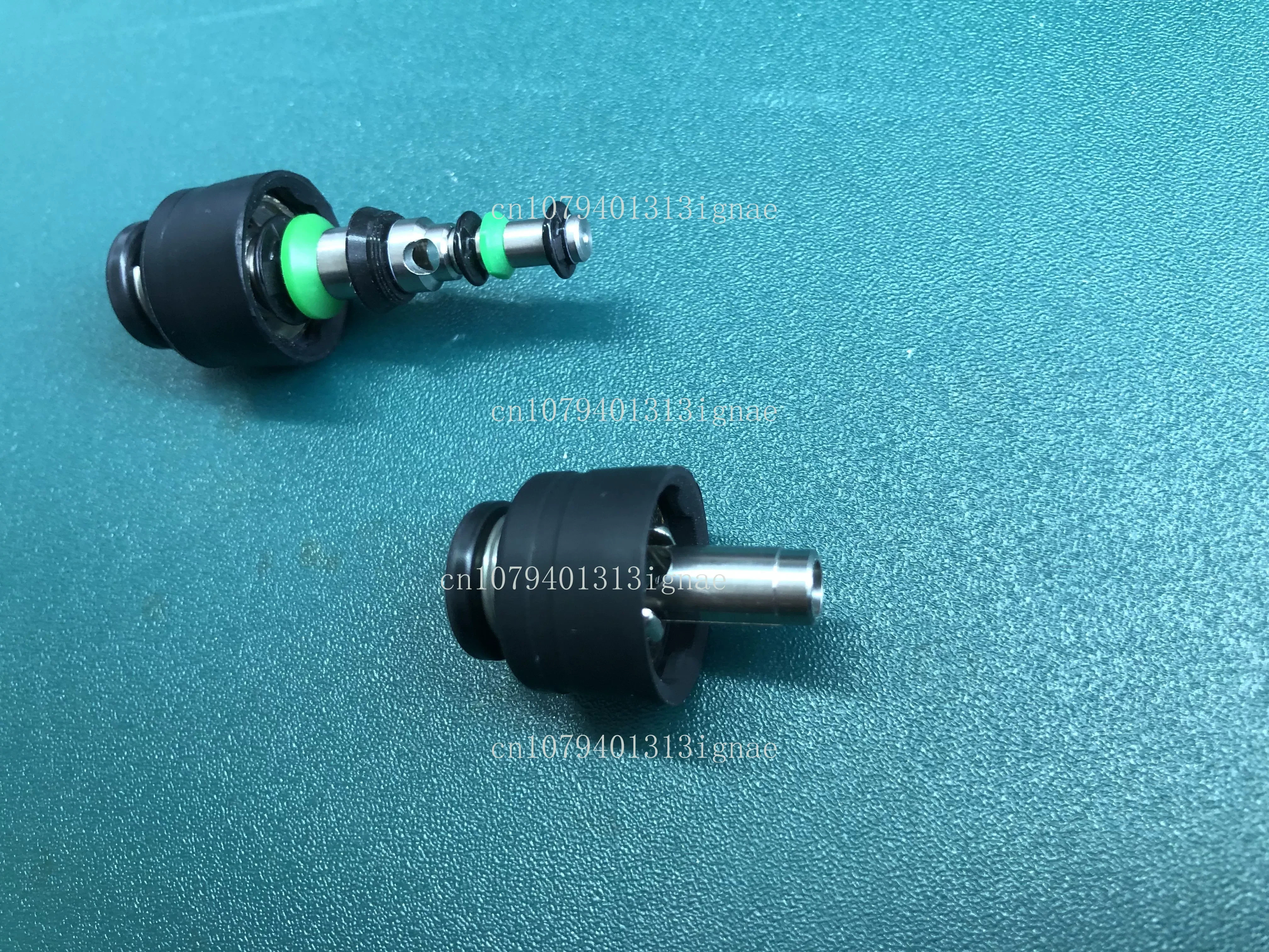 Button MH-438/Suction button MH-443 mirror moisture/