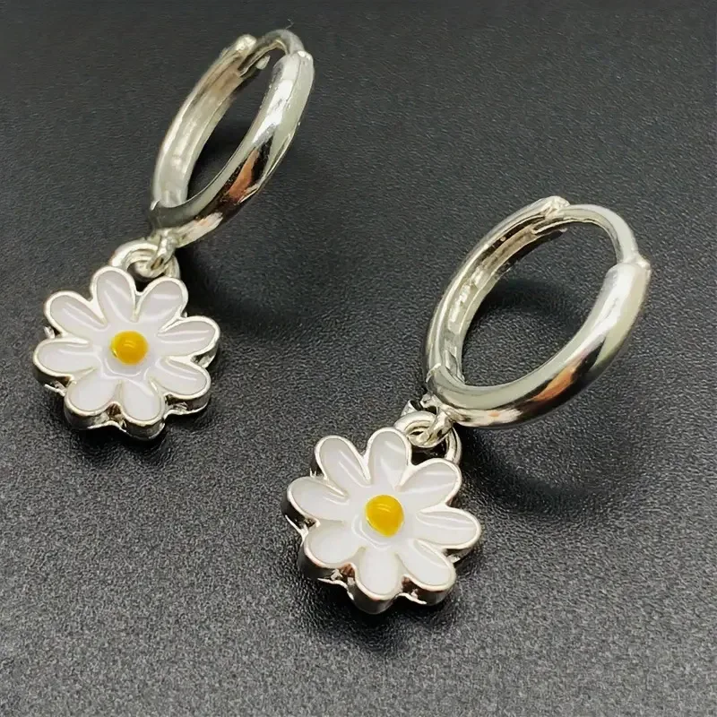 

Jianjie Forest Style Fresh Dripping Oil Sunflower Pendant Earrings for Women Silver Tone Dainty Daily Wear Girl Gift Ear Jewelry