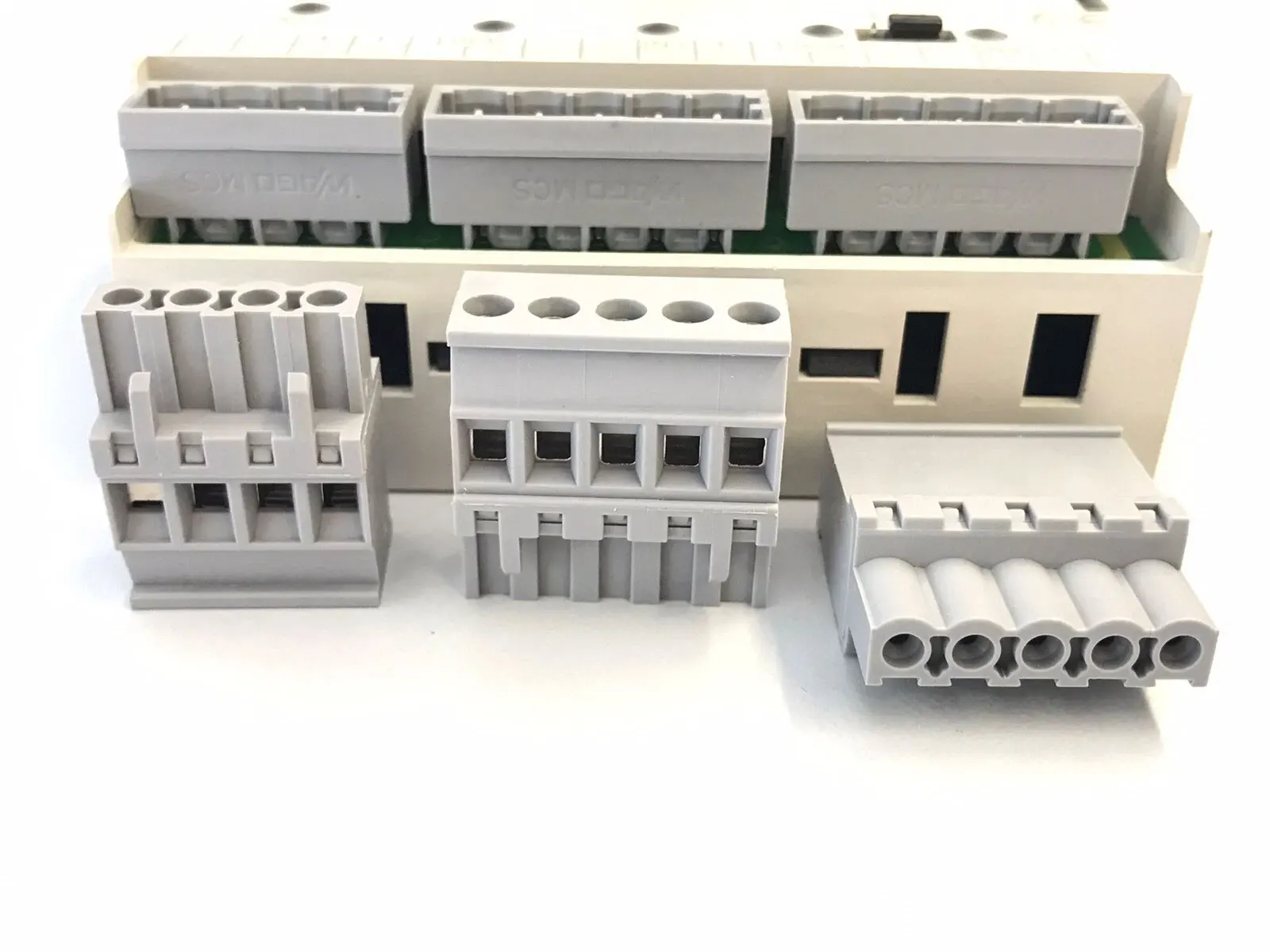 

Совершенно новые 3RG9002-0DB00 3RG9002-0DA00 3RG9002-0DC00 3RG9004-0DA00 3RG9004-0DB00 3RG9004-0DC00. Гарантия один год.