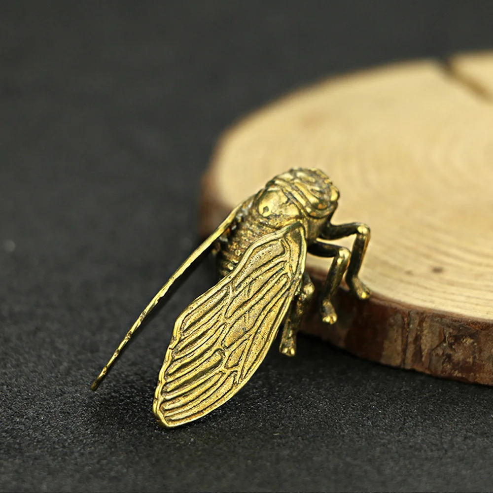 1pc Cicada statue Collection Creative Decor Exquisite Handmade Lifelike Ornaments Pure Brass Portable Practical