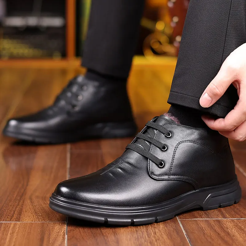 Chaussures décontractées en cuir de vachette pour hommes, bottes de neige en coton, chaussures en velours épaissi, chaussures chaudes à lacets non aldes, nouveau, hiver