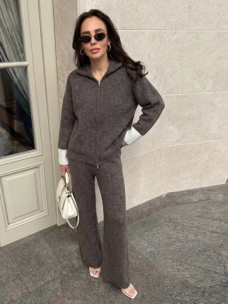 Zweiteiliges Damen-Strickset mit Cardigan und Hose, Reißverschluss-Oberteil mit Reverskragen, weit geschnittene Hose, gestricktes Set für den Alltag im Herbst – Detail 15