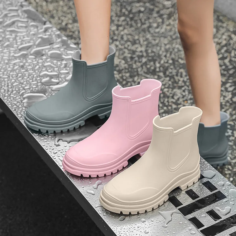 Nuove scarpe da acqua da donna stivali da pioggia da lavoro all\'aperto impermeabili da donna stivali da cucina in gomma antiscivolo leggeri da donna