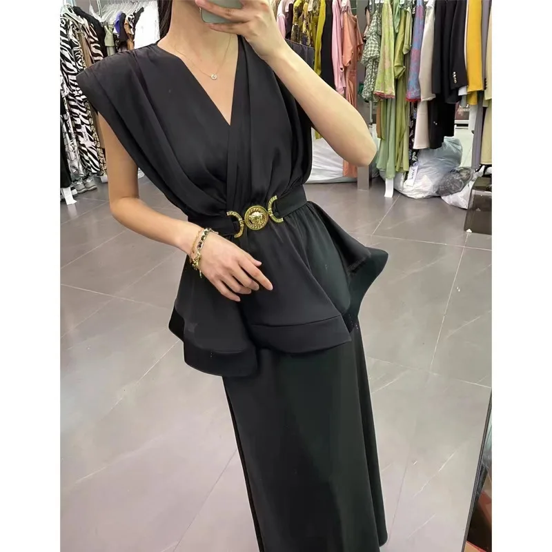 

Интернет-стиль знаменитостей, элитный шикарный пригородный топ с v-образным вырезом для женщин, лето 2023, дизайнерская нишевая рубашка