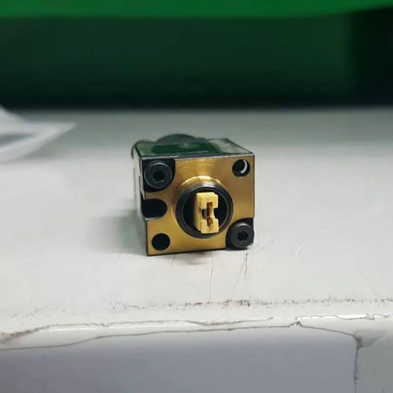 

Screen Platerite PT-R 4000 4000II 4100 4300 4300 8000 8000 8100 8300E/S 830nm 1W CTP Laser Diode