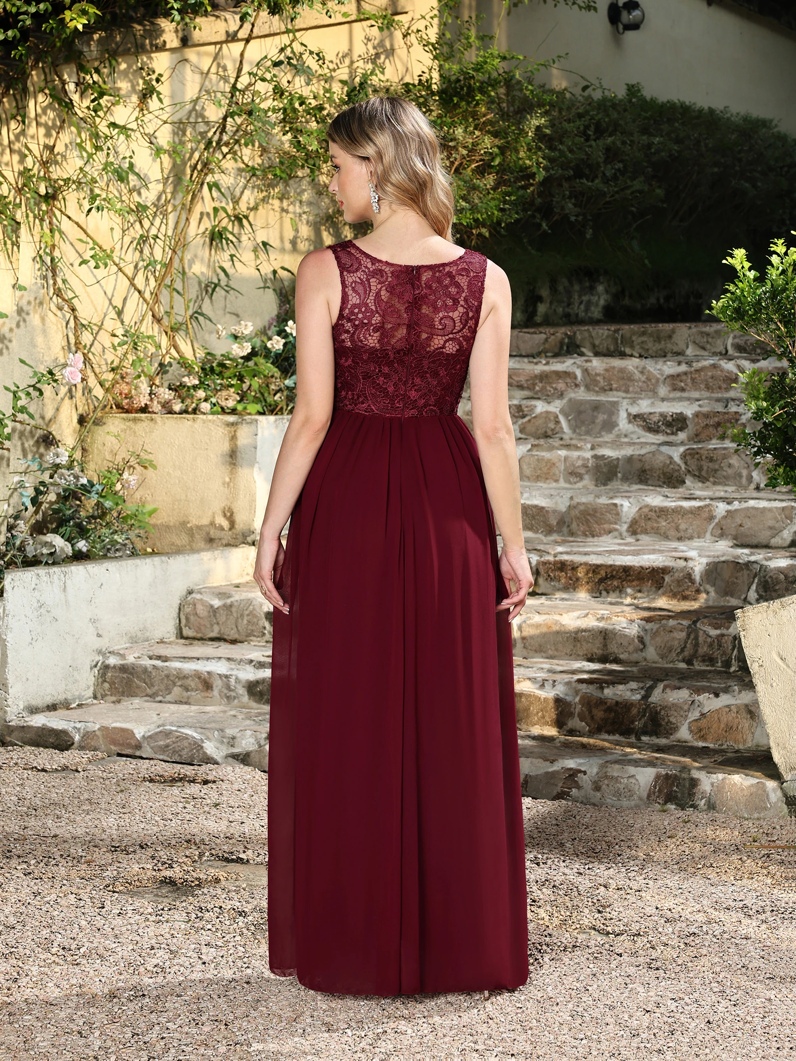 Burgundy Lace Sheer Back Evening Dresses Chiffon A-Line O-Neck Sleeveless Prom Dress Pleated Waist Floor-idos Bridesmaid Dresses