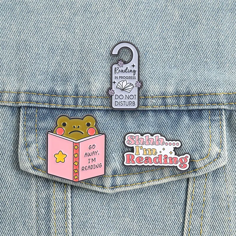 Schau dich nicht an, ich lese – Emaille-Pins, Buchliebhaber-Frosch-Broschen, Buchwurm-Alltags-Reversnadeln, Cartoon-Introvert-Leser-Schmuckgeschenk
