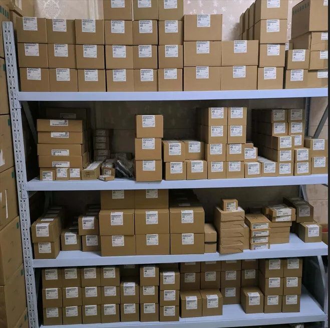 منتجات Spot Stock NX-EC0122 وحدة إدخال التشفير التزايدي العلامة التجارية الجديدة الأصلية الدعم الفني المتاحة وحدة تحكم Plc