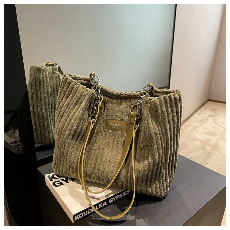 حقيبة كتف نسائية سروال قصير جديد بسلسلة ذات سعة كبيرة تحت الإبط حقيبة يد نسائية للركاب