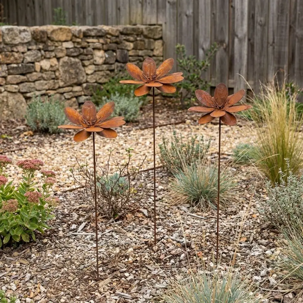 Cast Iron Metal Floral Stake Weathered Rust Finish Vintage Flower Garden Stake 3D Layered Petal Farmhouse Style