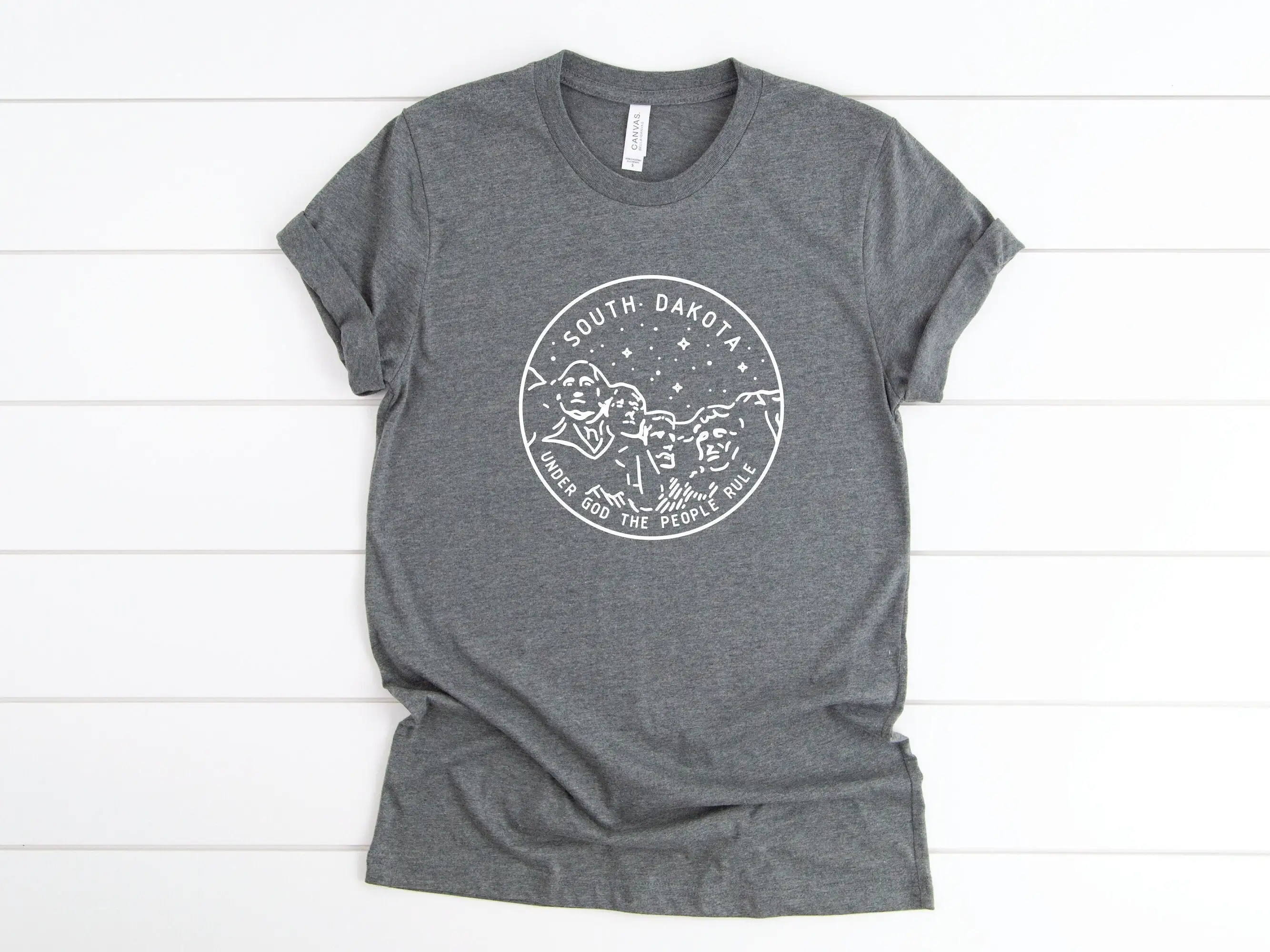 Девиз штата Южной Дакоты, футболка с гордостью, переездом в СИУ Фолз, быстрый город дэдвуд Пьер