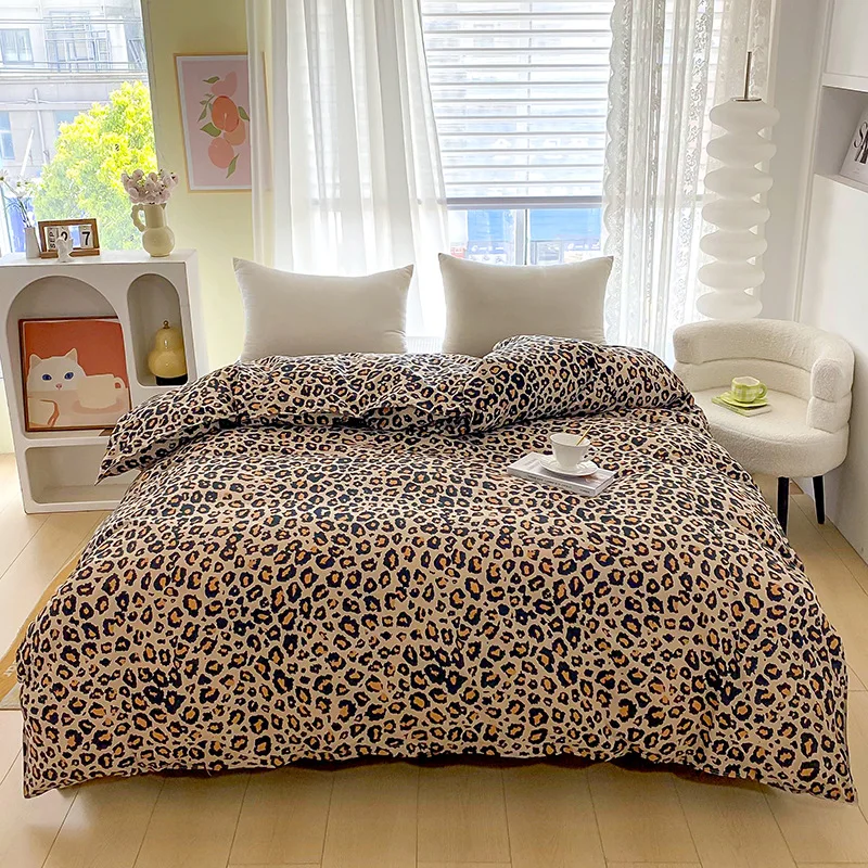 Fashionable Leopard Print Soft Bedding Set Skin Friendly Comfortable Non Fading Duvet Cover Kit High Quality Summer Bed Liners