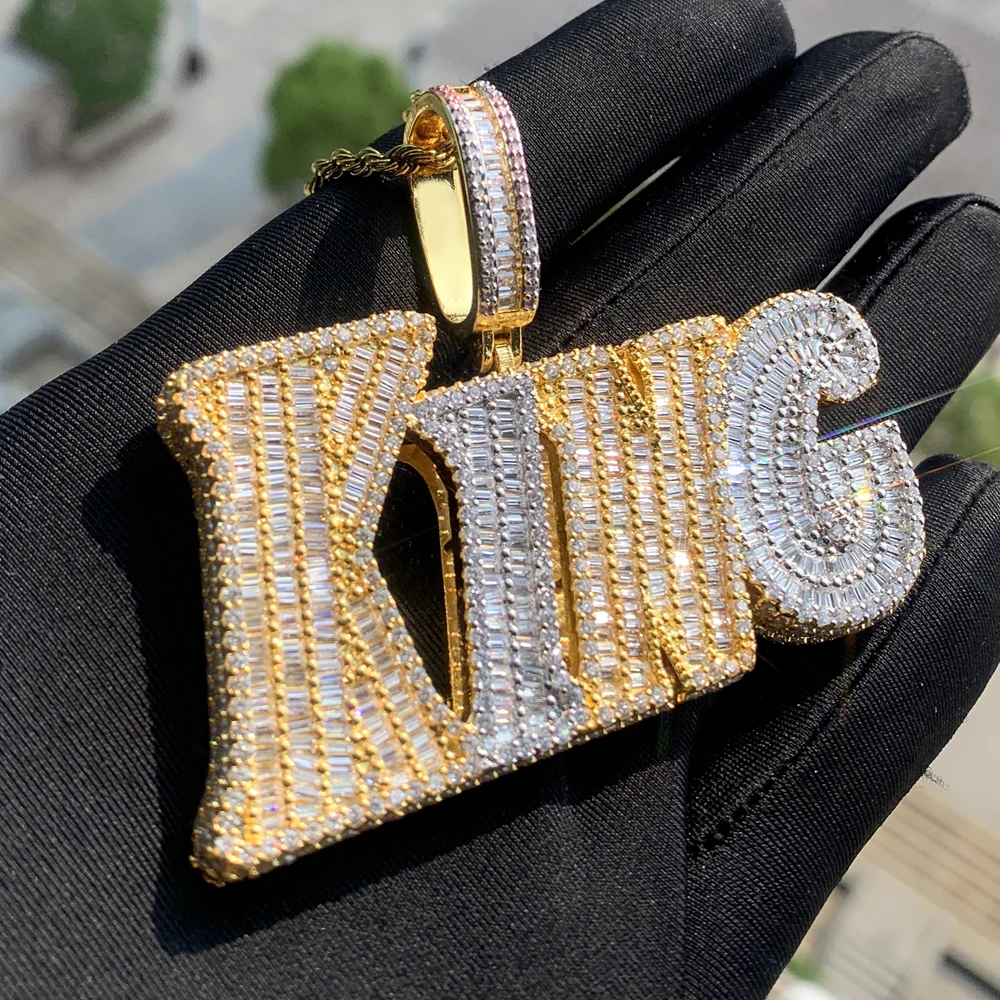 

2023 New Iced Out Bling Letters King Pendant Necklace Two Tone Color Rectangle CZ Zircon Charm Men's Women Hip Hop Jewelry