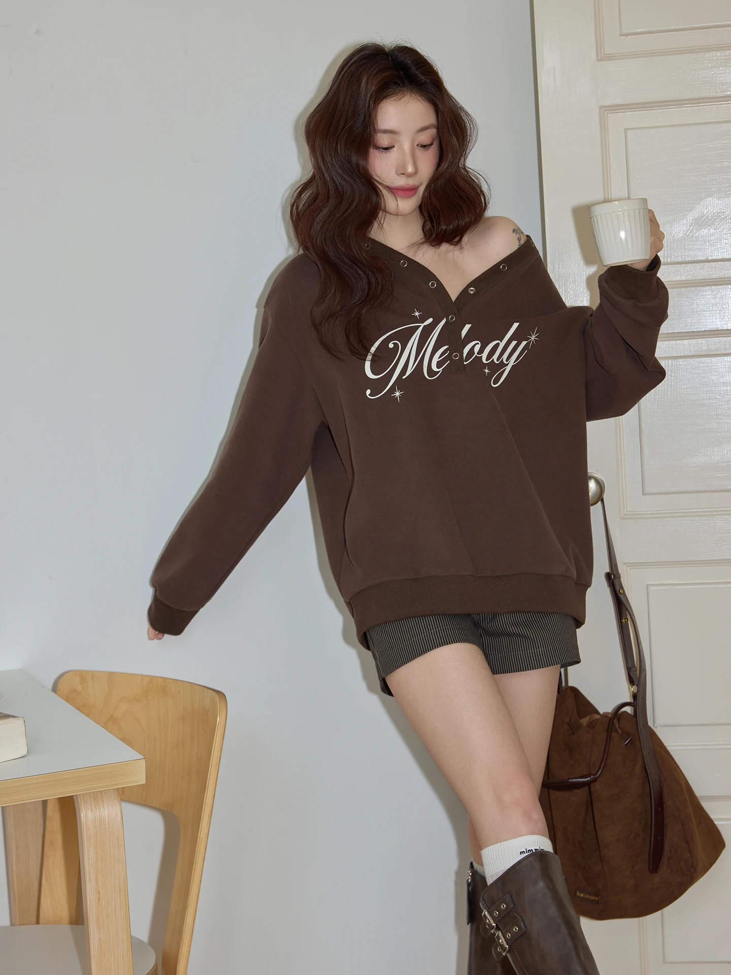 

Loose Casual Women's Hoodie Coffee Color V-ne Printed Sweatirt Spring Faionable Comfortable Girls' Long Sve Top