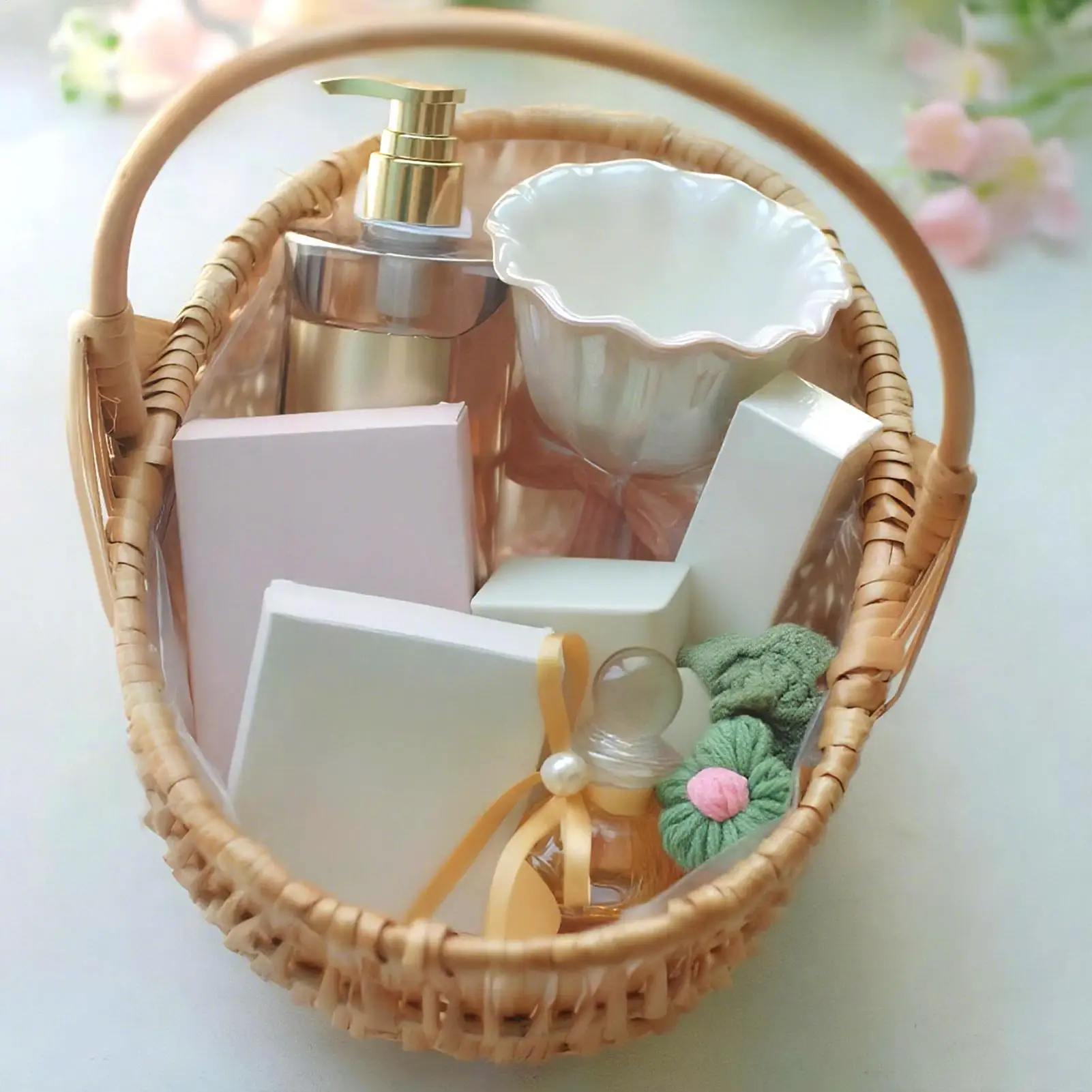 Woven Wicker Picnic Basket With Handle Empty Picnic Storage Basket Handmade Rattan Gift For Outdoor Activities Beach Camping view 5
