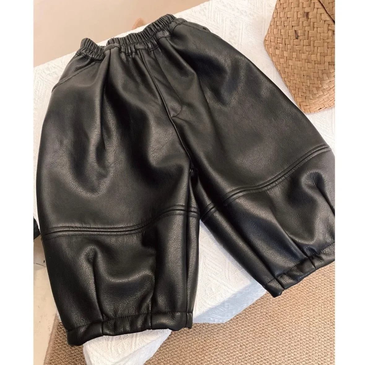 

New Style for Boys and Girls with Velvet Thickened Warm Loose Pants Children's Winter Leather Pants
