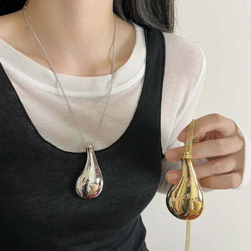 

Metal Glossy Large Bottle Long Pendant Necklace For Women Girls Autumn Winter Sweater Chain Jewelry Fashion Accessory