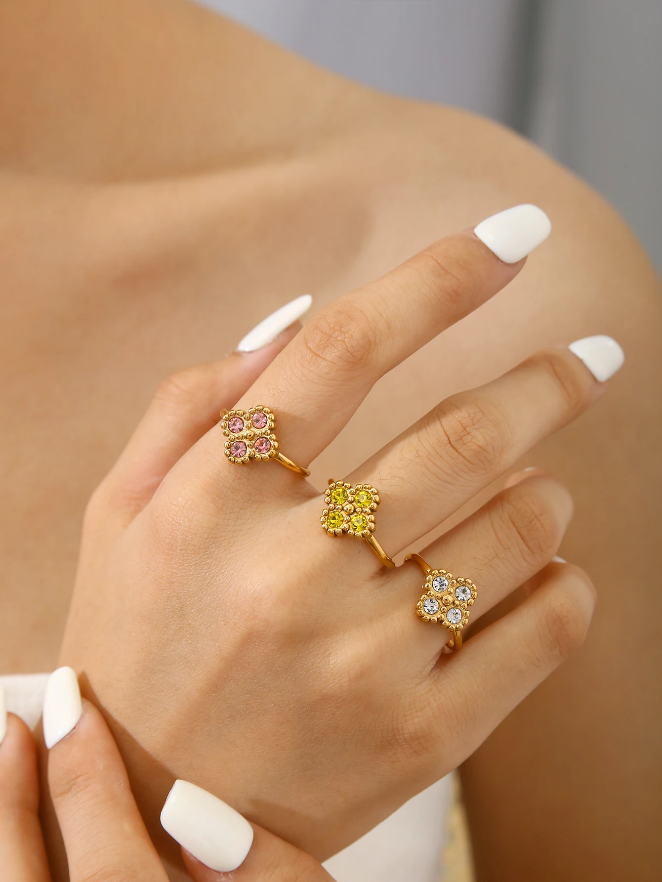 1 قطعة متخصصة شخصية الدوبامين مائة الفولاذ المقاوم للصدأ 18K مطلية بالذهب الملونة الماس البرسيم الدائري للنساء