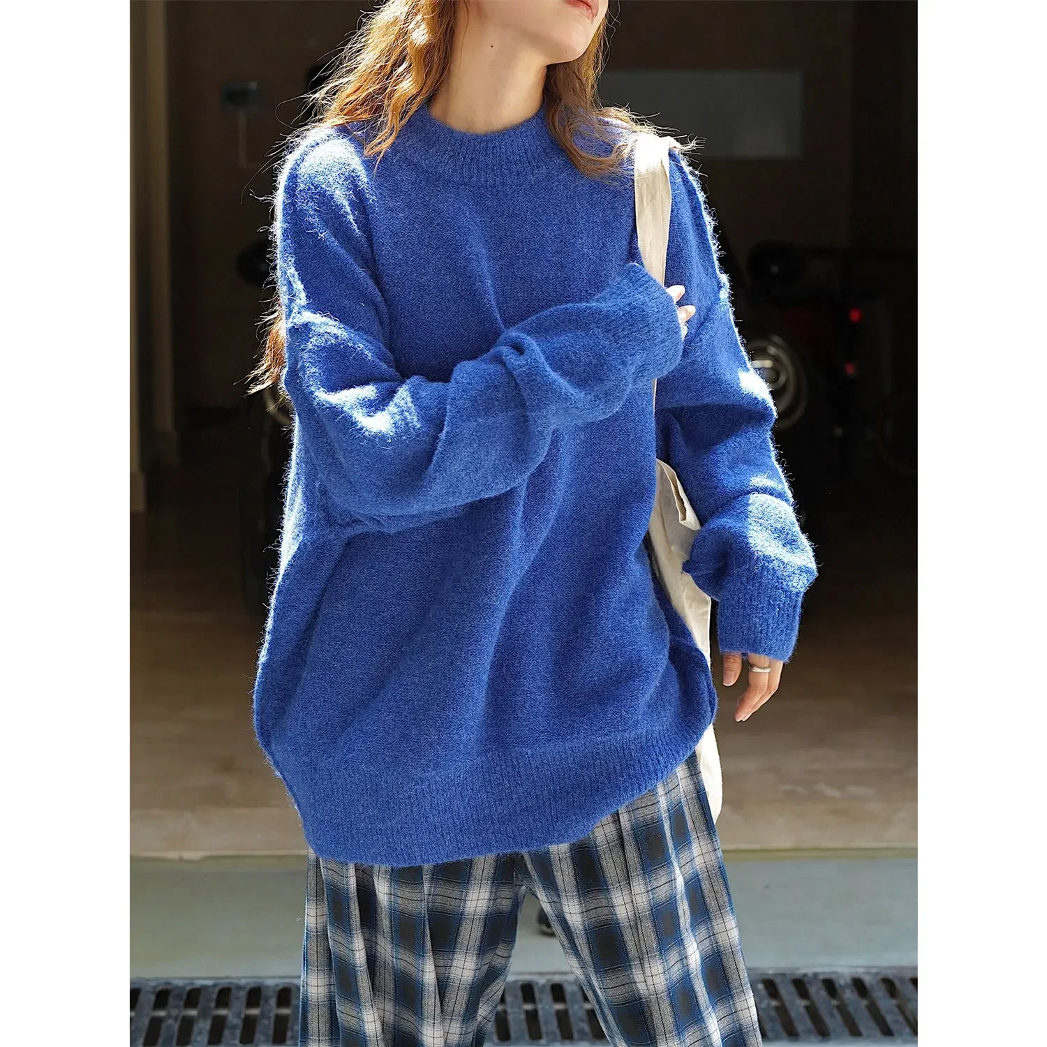 New autumn and winter Korean style lazy pullover wool sweater loose silhouette warm and comfortable top for women