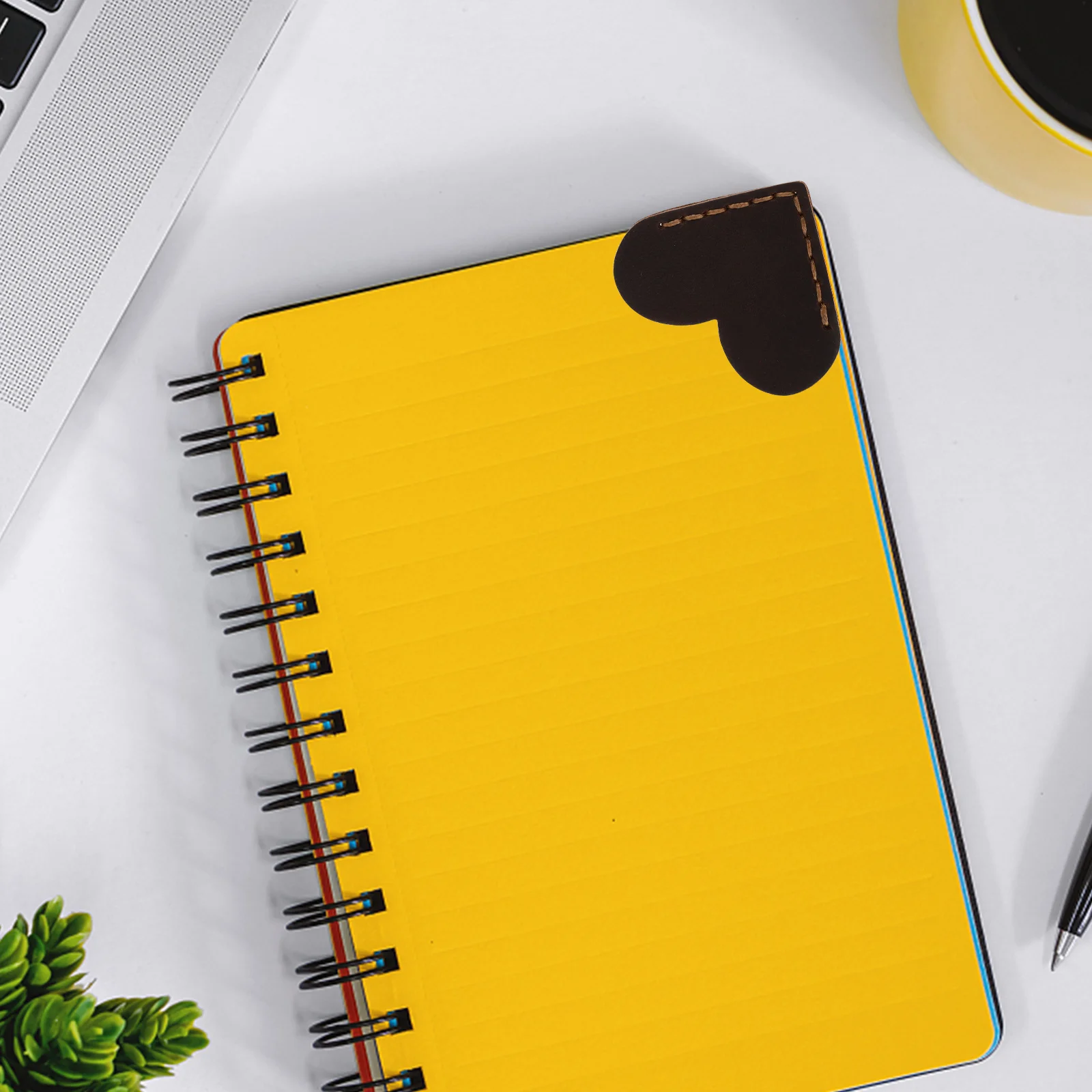 

Heart Bookmark Retro Page Corner Protector Creative Gift for Notebooks Scrapbooks Heart Shaped Bookmarks