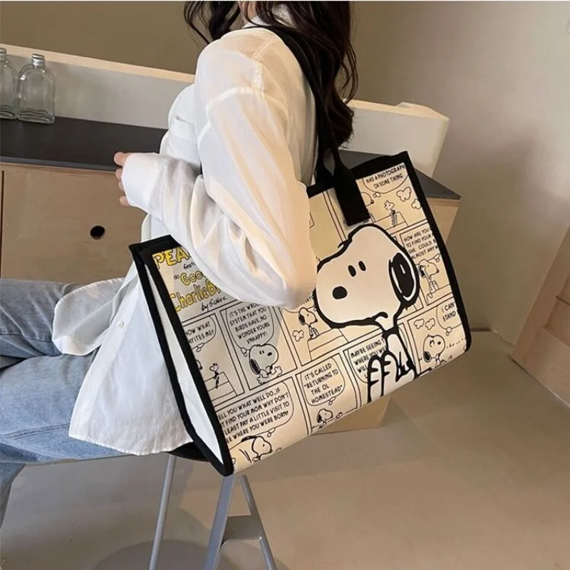 Cartoon Large-capacity Snoopy Women's Shoulder Bag Versatile Canvas Bag Student Commuter Handbag Outing Outdoor Crossbody Bag
