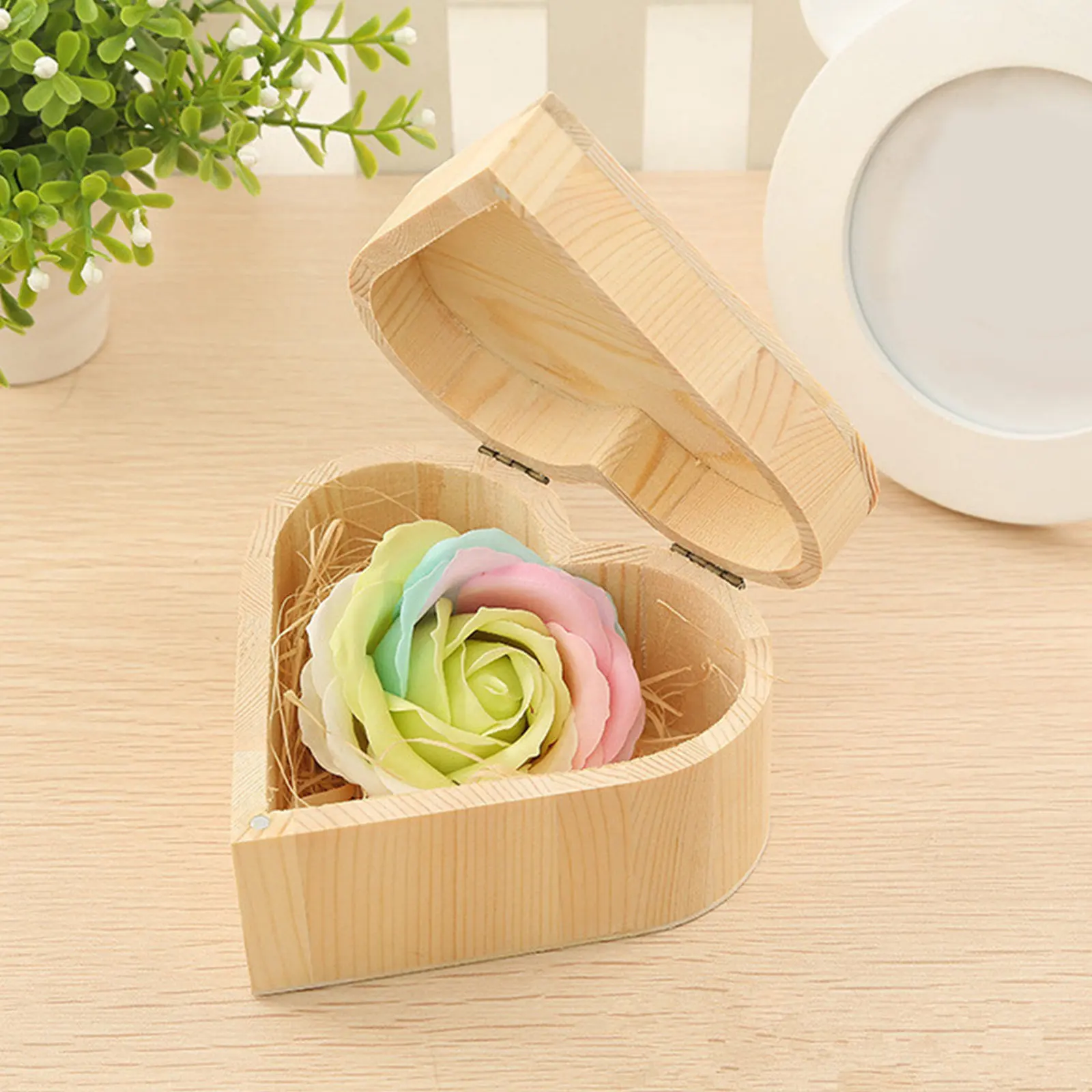 

1 шт. Изысканная подарочная коробка в форме сердца, деревянный неокрашенный ящик для хранения, для поделок, рождественских украшений, держатель для аксессуаров