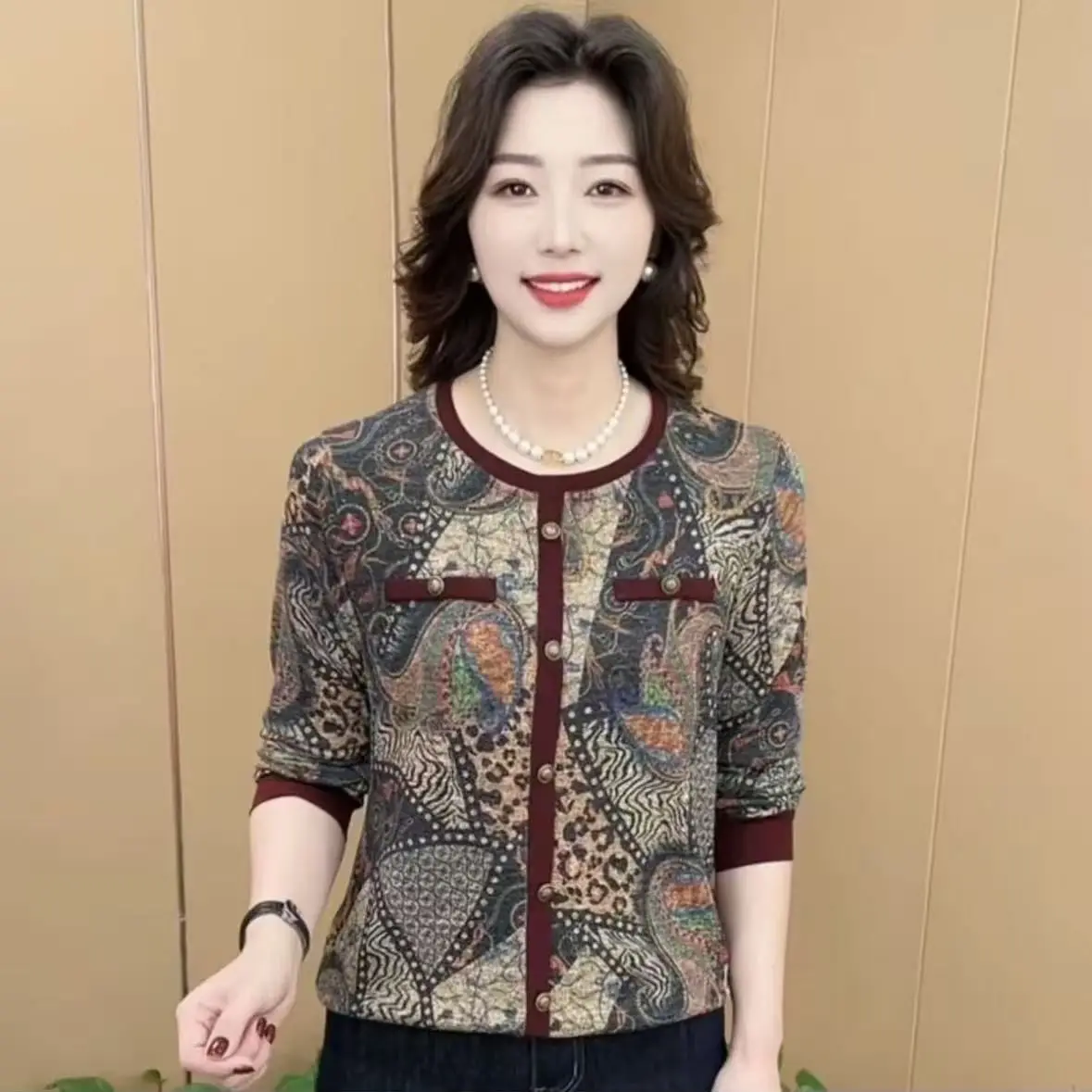 Fashionable round Neck Loose Long Sleeve Top for Middle-Aged And Elderly Women Autumn 2025 Polyester Casual Style T-Shirt