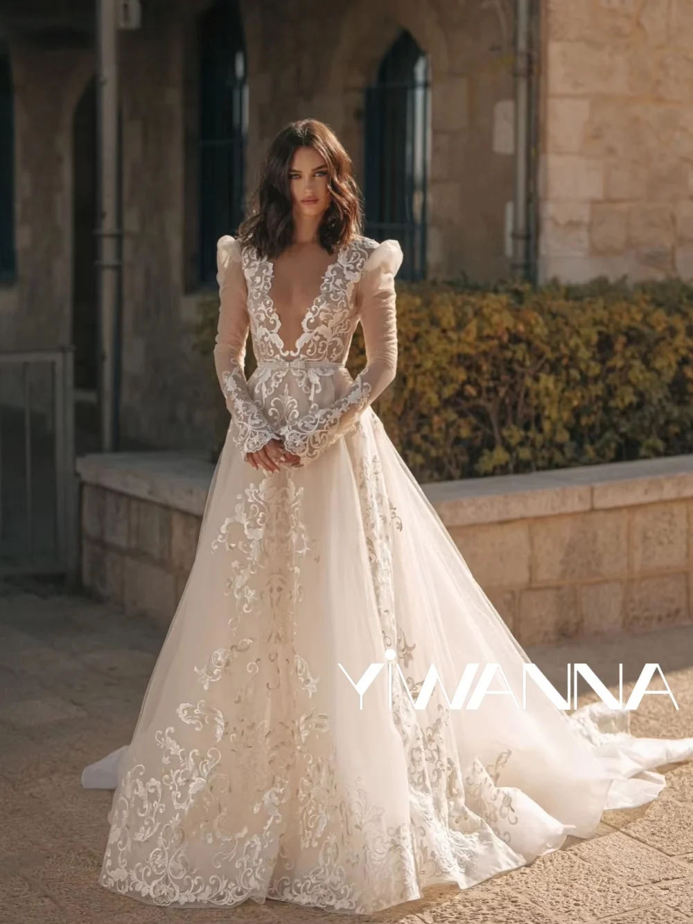 Abito da sposa sexy con scollo a V profondo senza schienale Abito da sposa classico con applicazioni in pizzo 2025 Abito da sposa lungo a-line personalizzato Robe De Mariée