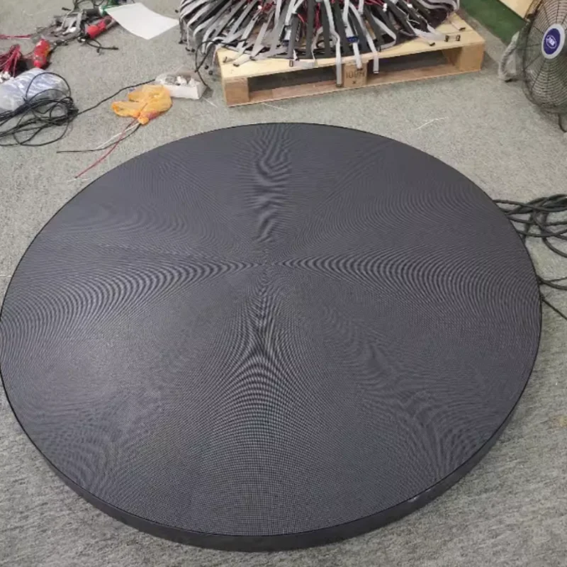 Écran d'affichage vidéo LED rond d'intérieur gris élevé P2.5, écran d'affichage rond plat simple face pour mur LED