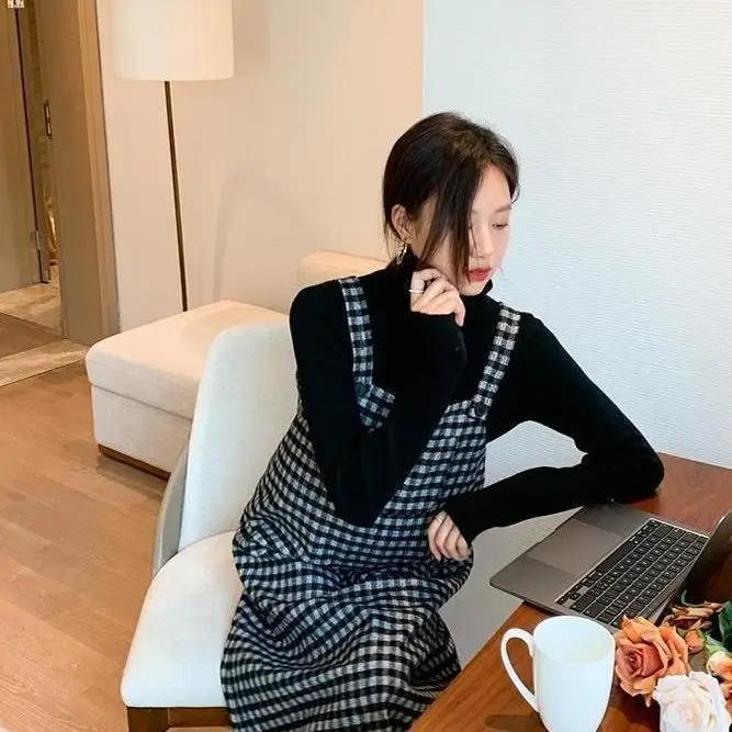 Two-Piece Black High-Collar Bottoming Contrast Plaid Vest Skirt Autumn Winter New Classic Retro Design Mid-Length Skirt Suit