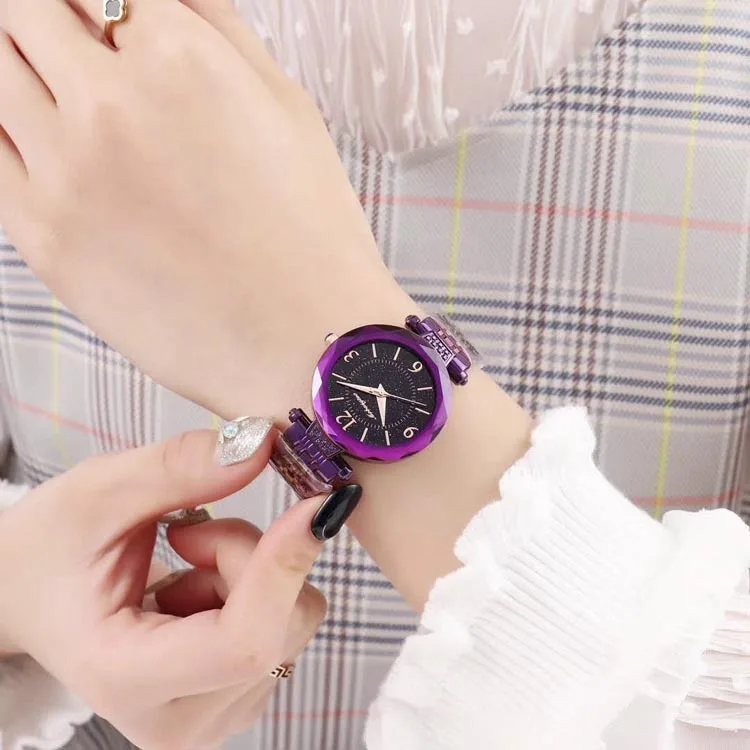 

New women's quartz watch with seven-link bracelet and steel strapsuitable for students a stylish quartz watch, a gift for women.