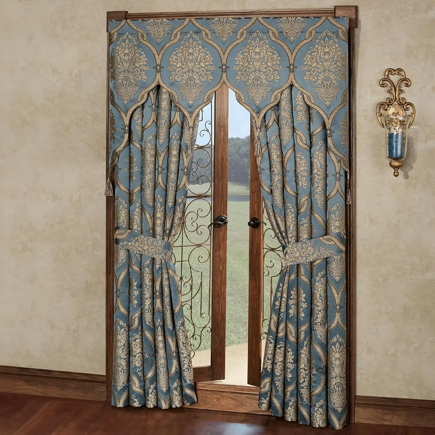 

Роскошная традиционная обработка окон Castleton | Изысканный жаккардовый тканый дамасский медальон из четырехлистника | Стальной синий