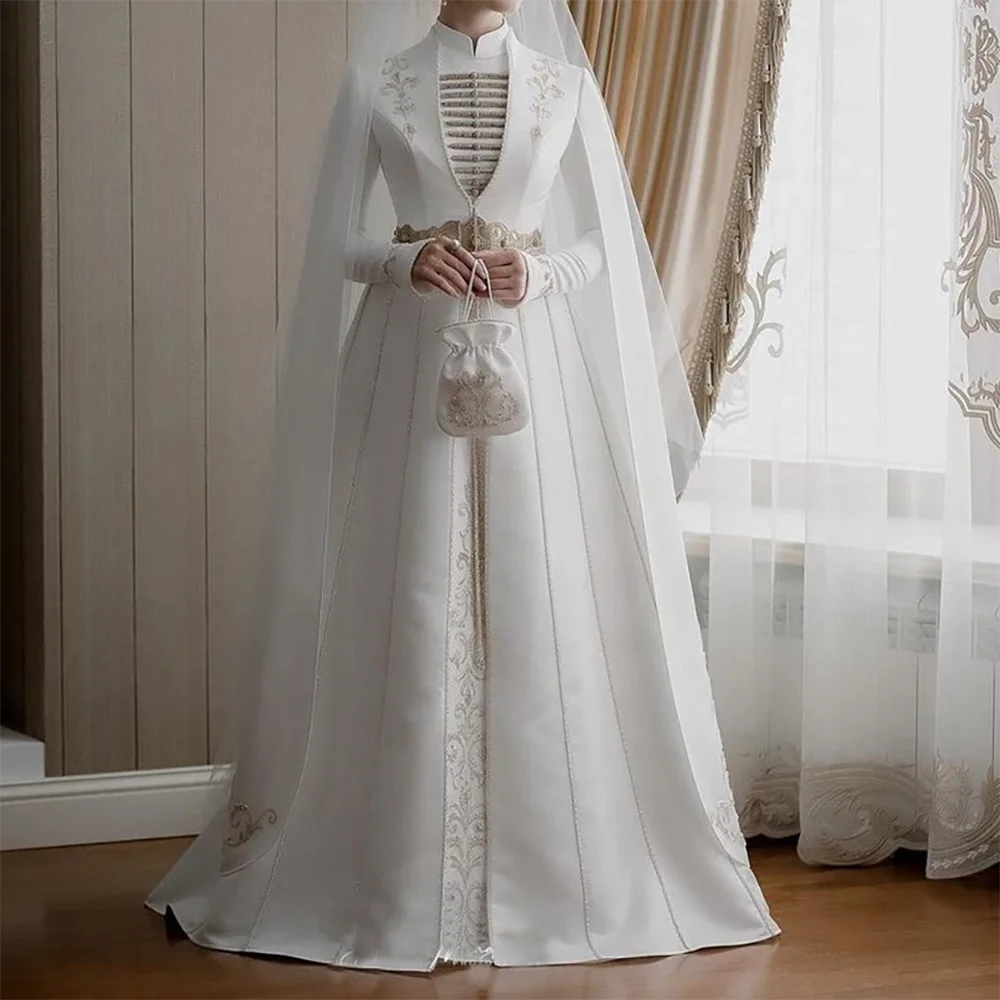 

Classic O-Neck Appliuquins Beading A-Line Bride Wedding Dresses Bridal Gowns Customized