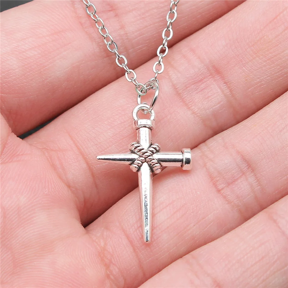 Drop Shipping Antique Silver Color 22x16mm Nail Cross Necklaces Short Chain Choker Necklaces