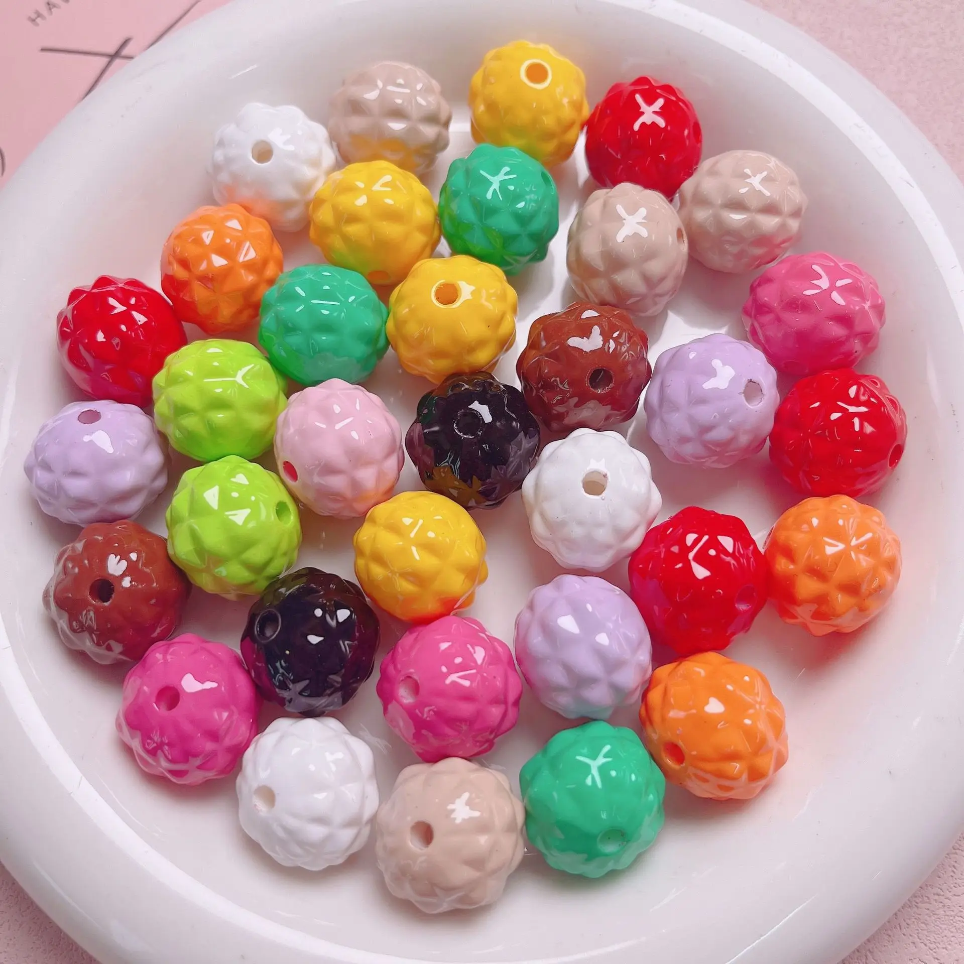 

Trendy 17mm Solid Colors Fruit Pineapple Shape Acryilc Jewelry Gumball Beads 100pcsFit Girls Bracelet Necklace Earring Ornaments