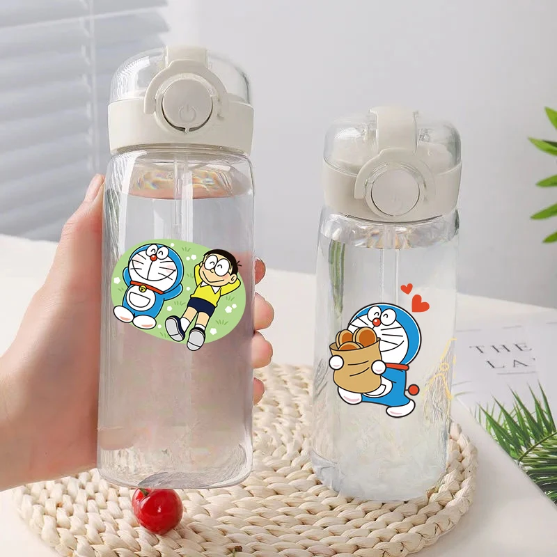 400ml Neuer Anime Doraemon Cartoon Trinkbecher mit Strohhalm für Jungen und Mädchen, Sturzsicherer Neuer Sommer-Wasserglasbecher, Attraktives Tragbares Geschenk