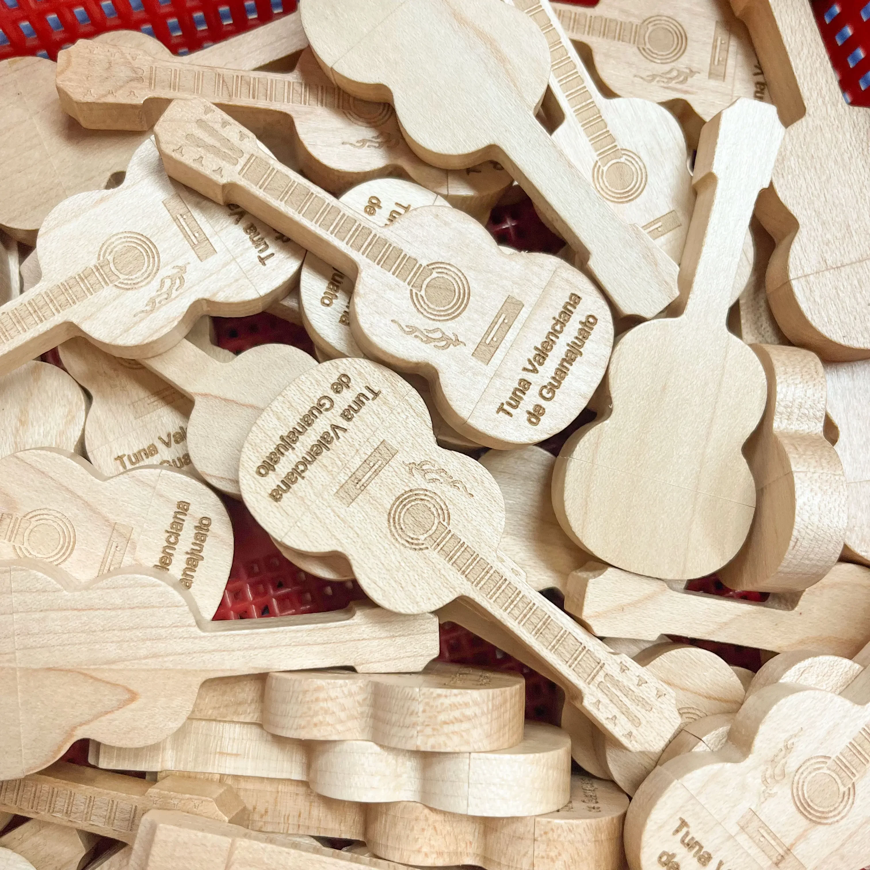 30pcs Free Custom Logo Pen drive Guitar shaped USB flash drive Wooden Box Memory Stick Music Pendrive Creative gift 64GB 128GB