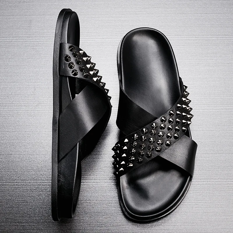 

Black Open Toe Men Slippers Summer Rivet Fashion Outdoor Flats Low Heel Male Dress Shoes