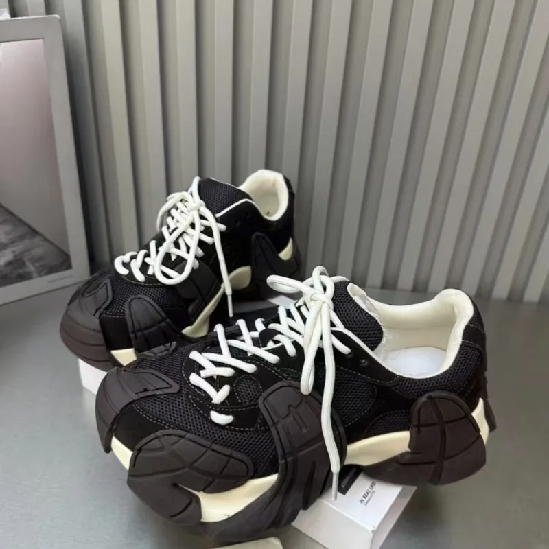 Autumn and Winter New Women's Octopus Design Red Dad Shoes Women's Vulcanized Sports Shoes Breathable Mesh Lace Up Casual Shoes